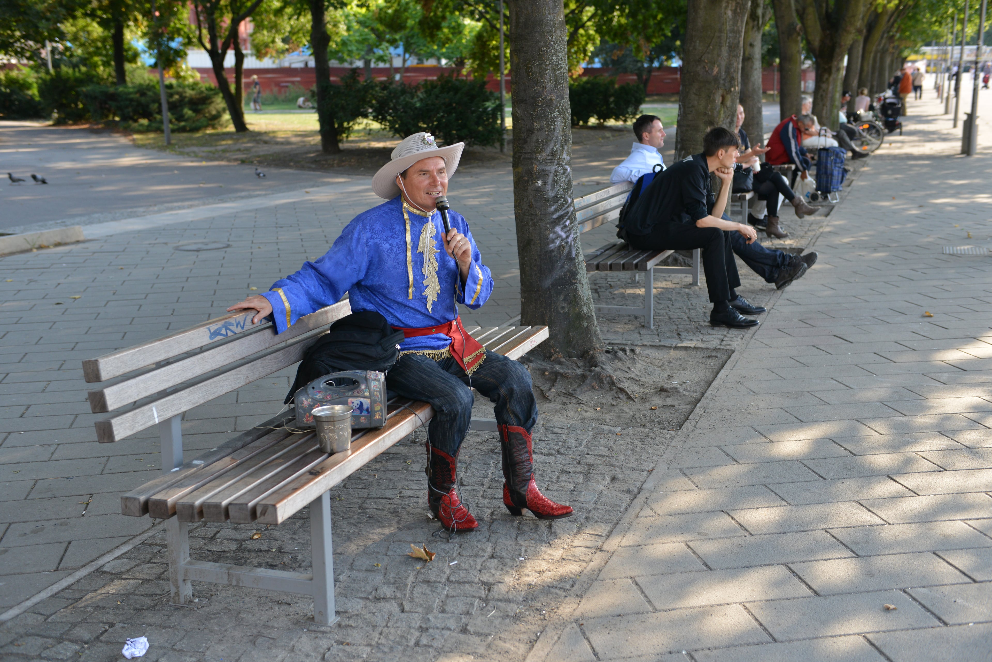 People - Photo 7